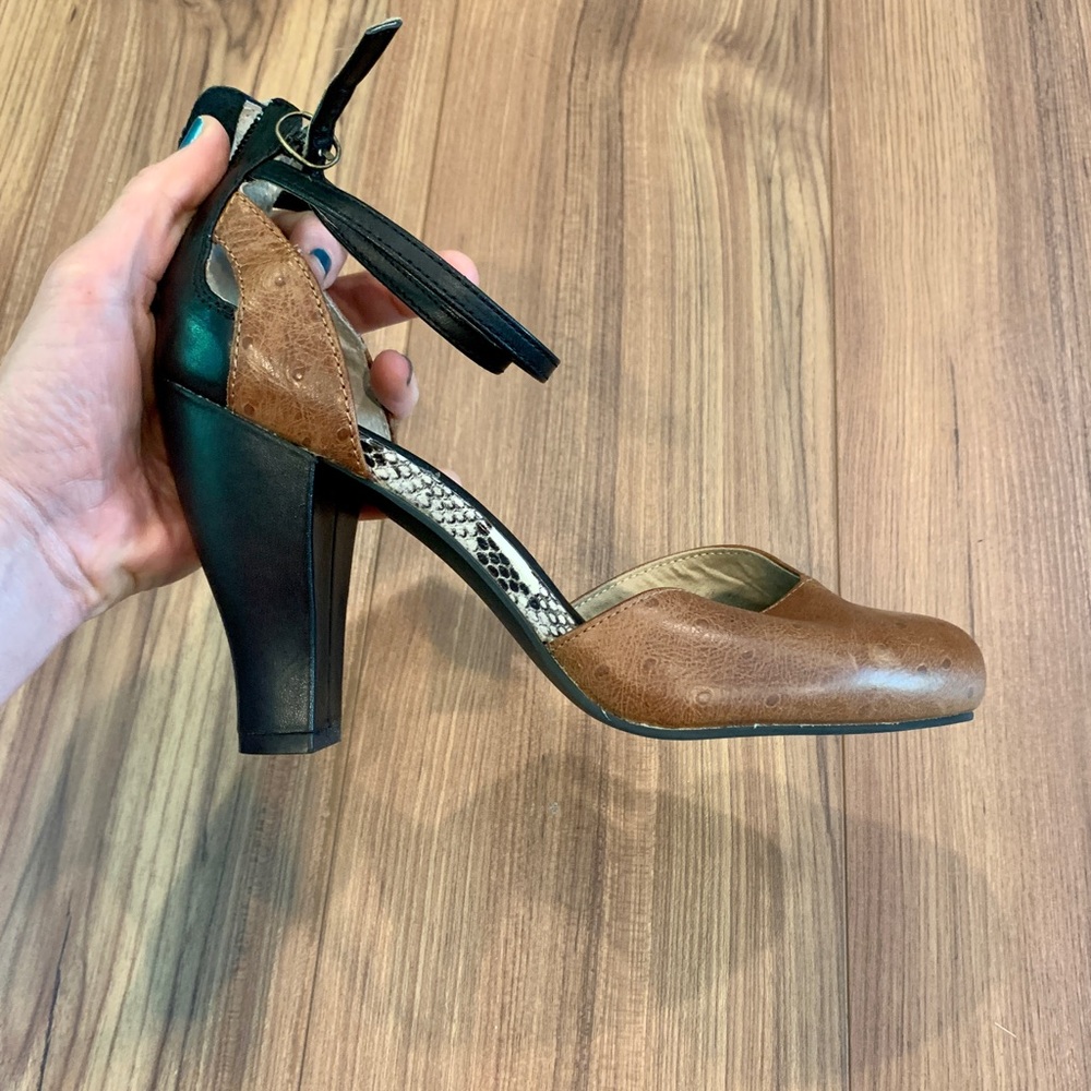 Seychelles by Anthropologie Women's Black & Tan Leather Mary Janes Heels Sz 9